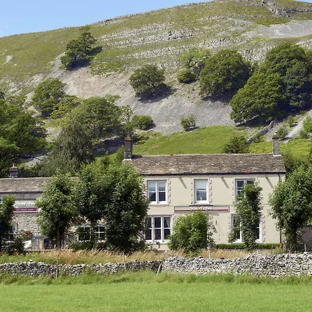 Tennant Arms Hotel-3